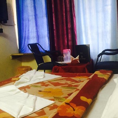 Hotel Shingar Manāli Extérieur photo