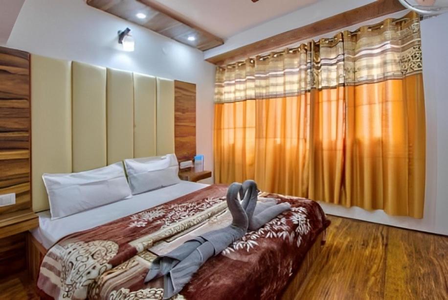 Hotel Shingar Manāli Extérieur photo