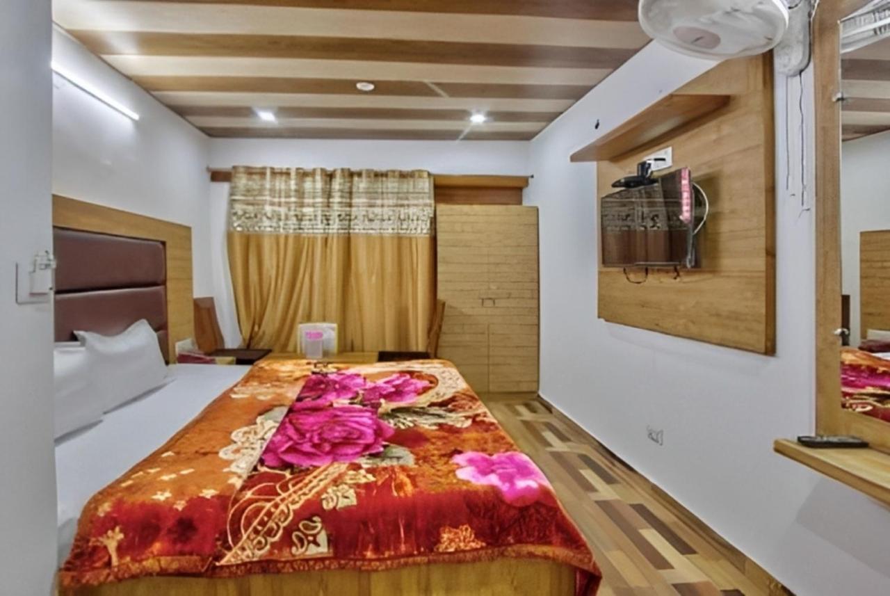 Hotel Shingar Manāli Extérieur photo