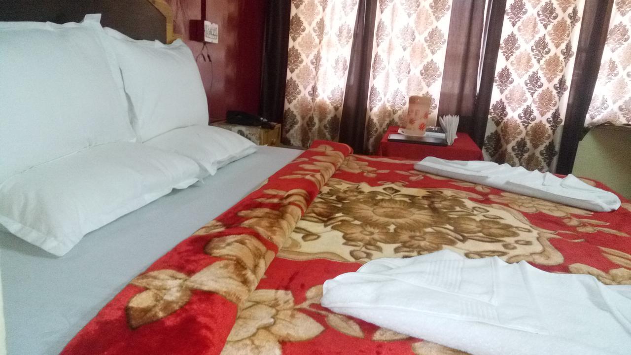 Hotel Shingar Manāli Extérieur photo